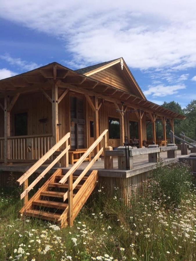Ldr Lodge - Last Dollar Ranch Smithers Exterior foto