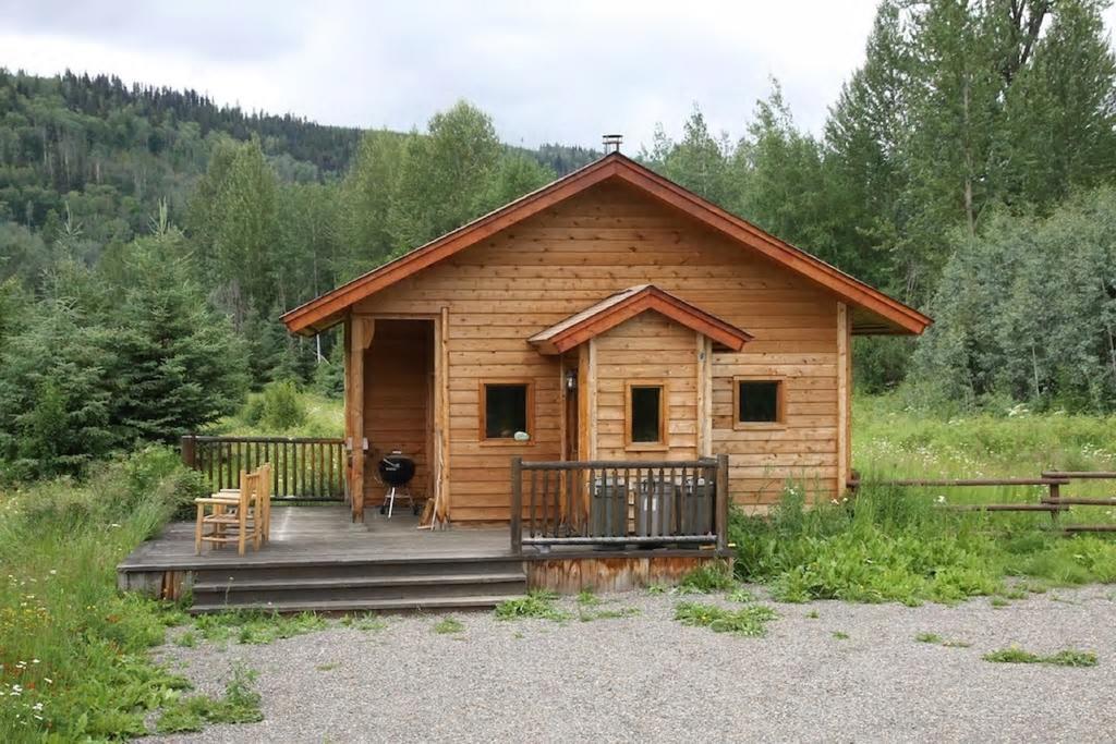 Ldr Lodge - Last Dollar Ranch Smithers Exterior foto
